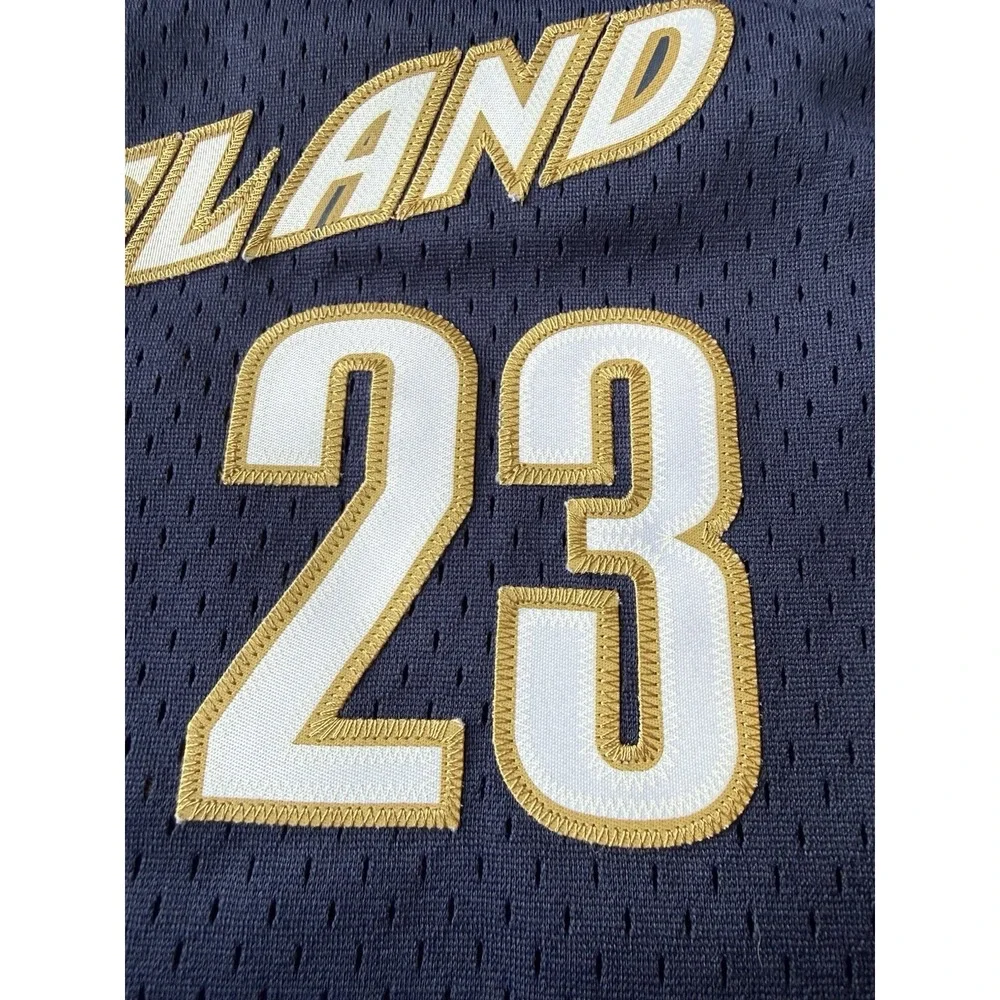Adidas Cleveland Cavaliers LeBron James #23 Jersey Youth XL NBA Length +2